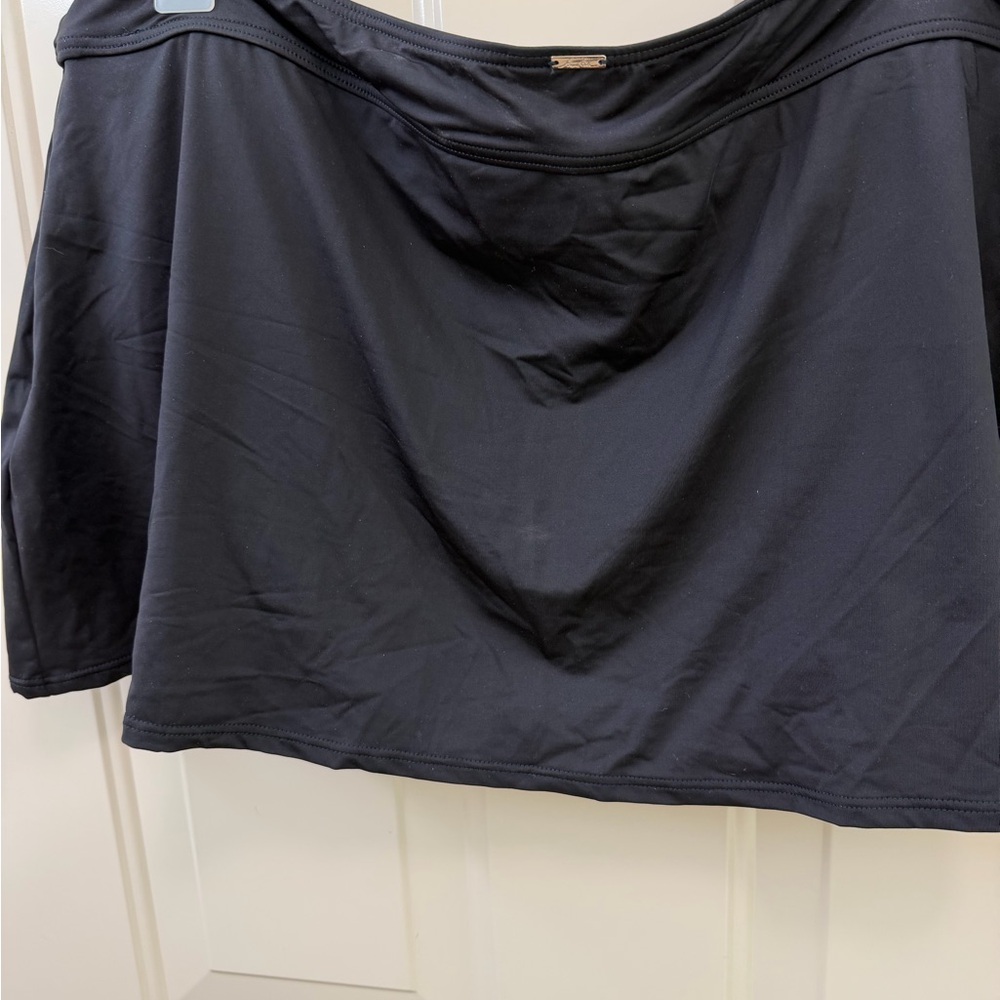 Elegant Black Skirt